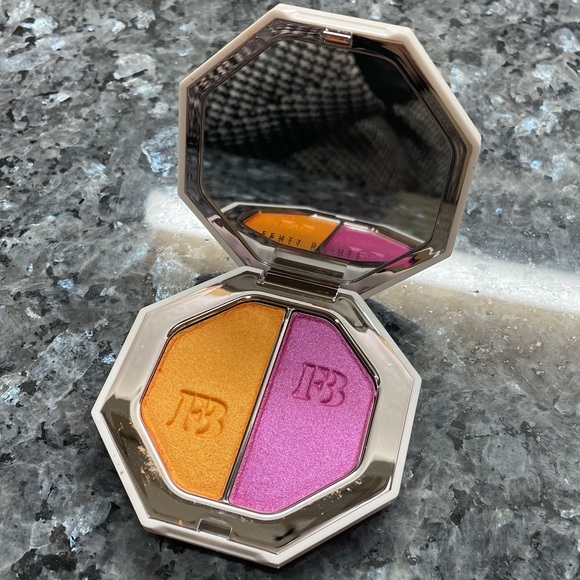 Fenty Beauty Rihanna Killawatt Foil Freestyle Highlighter: Mimosa Sunrise/Sangri - Picture 5 of 10